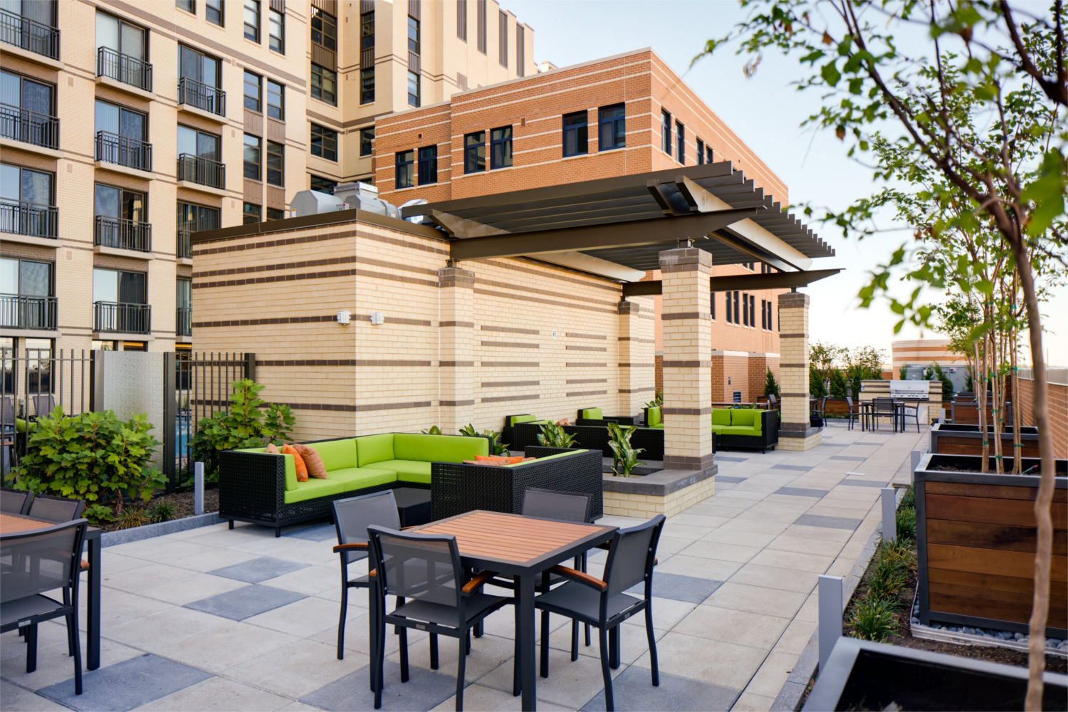 16762_28RooftopTerrace.jpg 16762_28RooftopTerrace.jpg