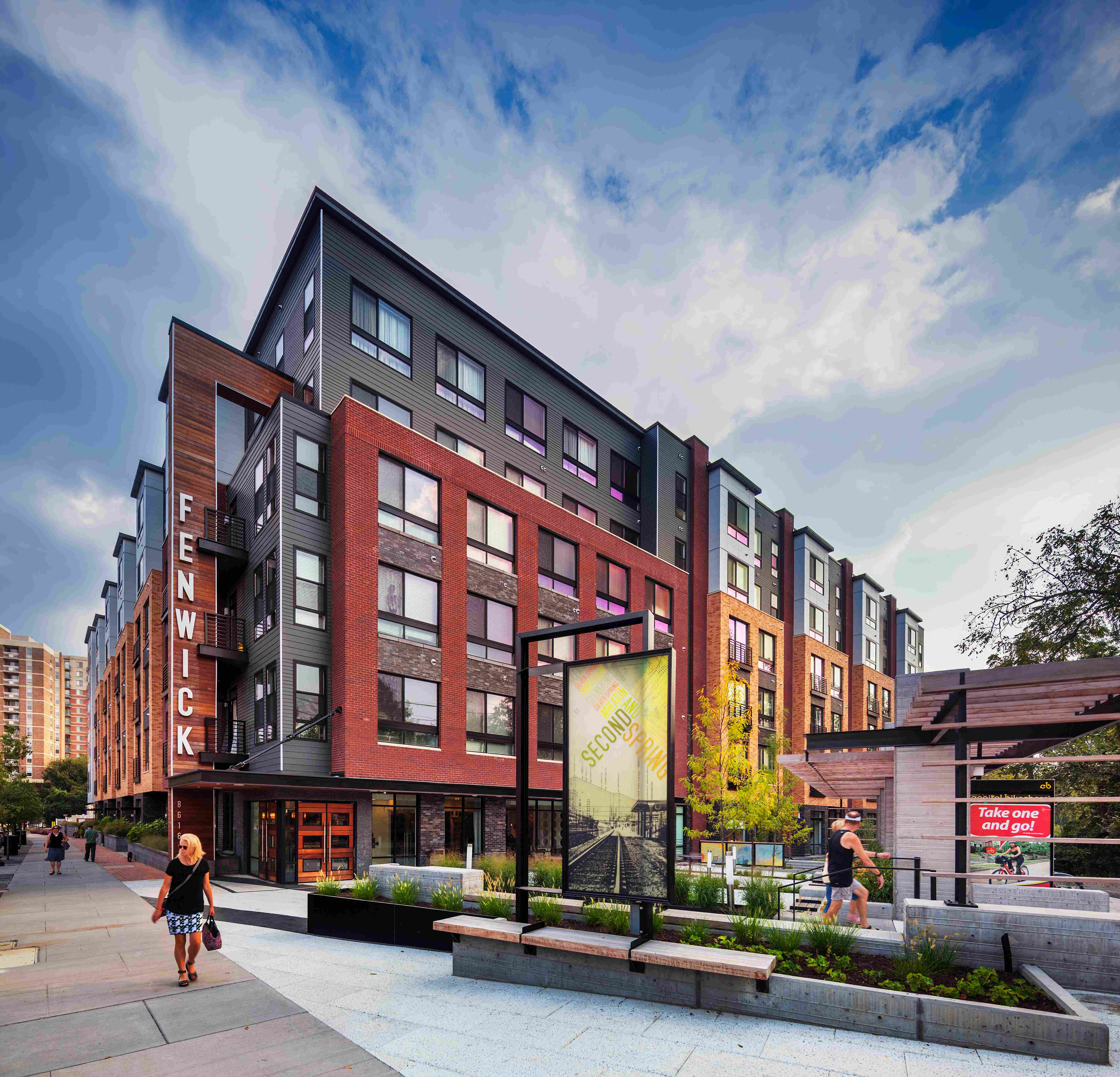 7348_Fenwick_Ext_Amenities_BusStop_Oct2015.jpg 7348_Fenwick_Ext_Amenities_BusStop_Oct2015.jpg