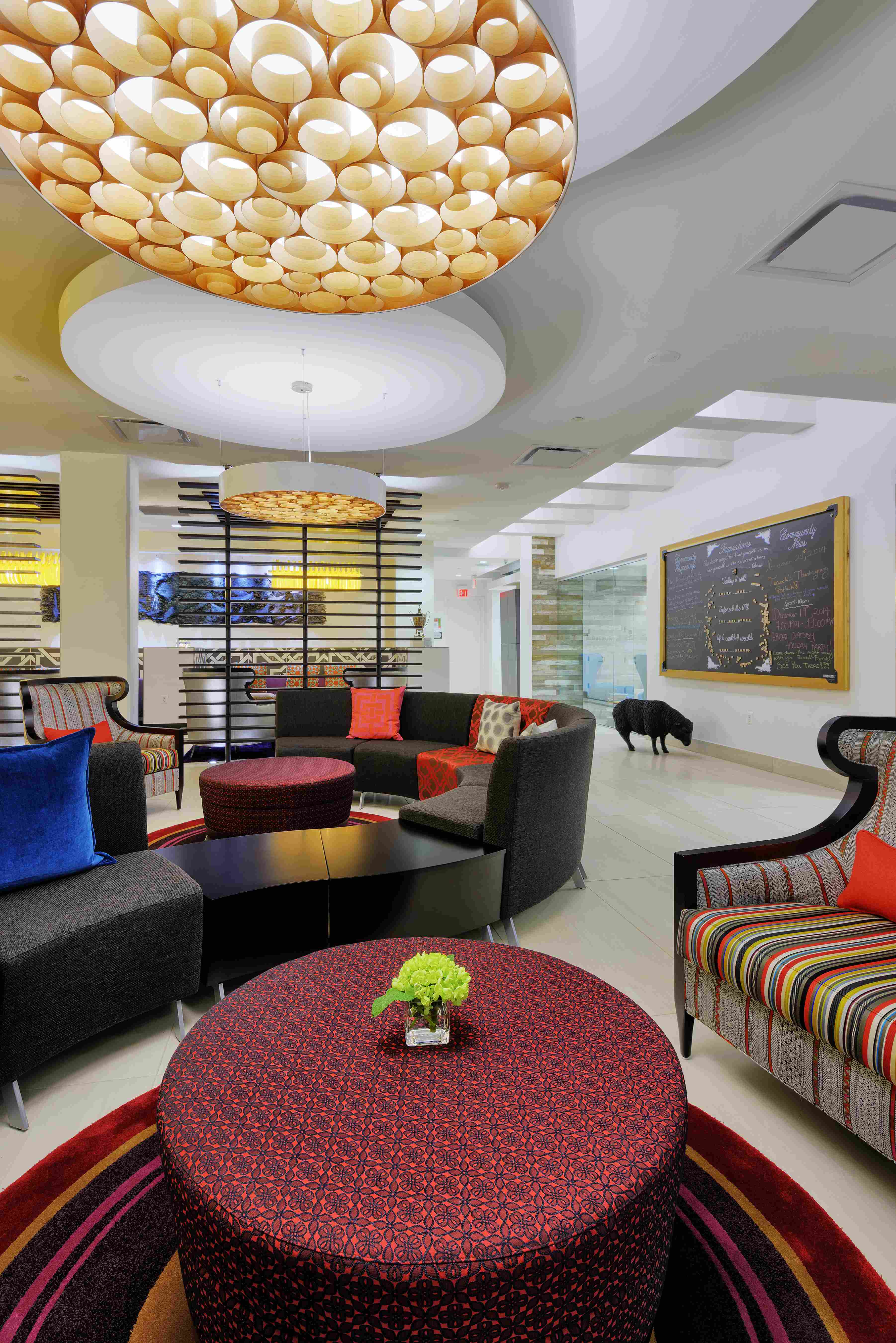 7366_Fenwick_Int_Amenities_Lobby_Nov2014.jpg 7366_Fenwick_Int_Amenities_Lobby_Nov2014.jpg