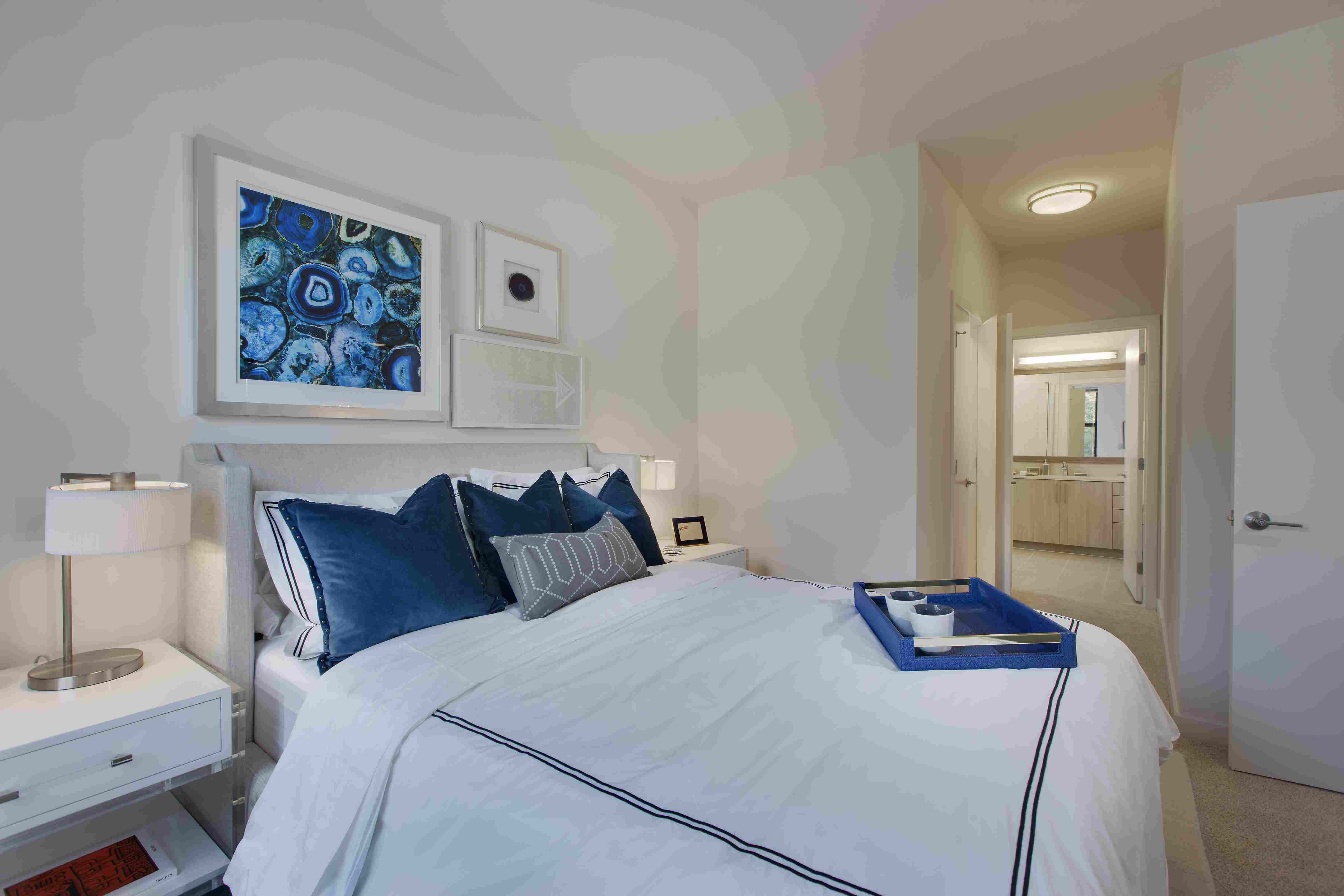 7376_Fenwick_Int_Model_Bedroom_Aug2014.jpg 7376_Fenwick_Int_Model_Bedroom_Aug2014.jpg