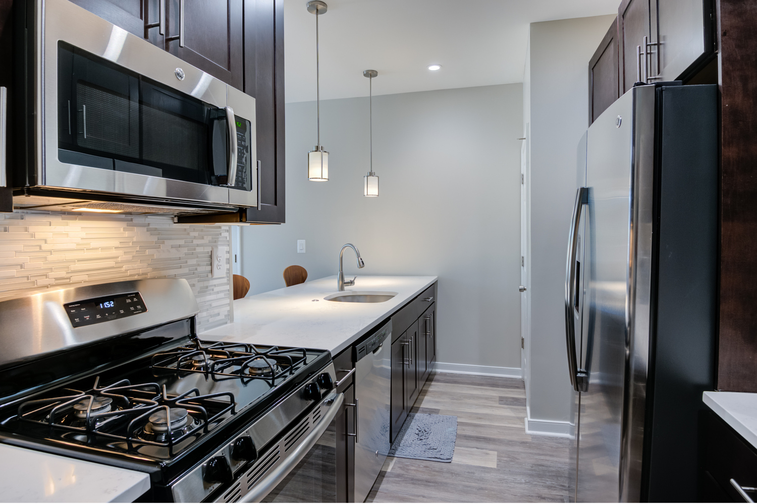 2818992_1IPC_Int_Model_Kitchen_102019.jpg