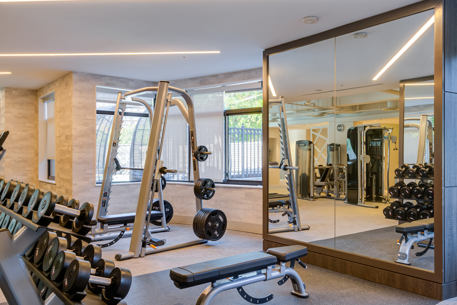 2819001_11IPC_Int_Amenities_FitnessCenter1_102019.jpg