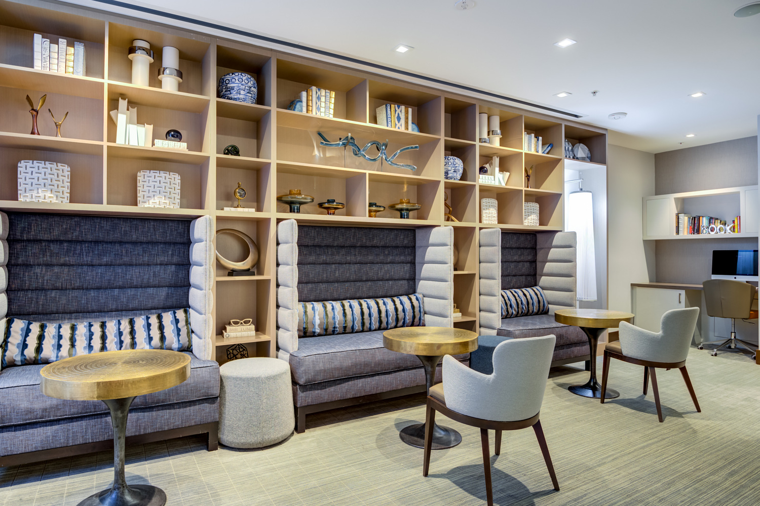 2819009_18IPC_Int_Amenities_Lounge3_102019.jpg