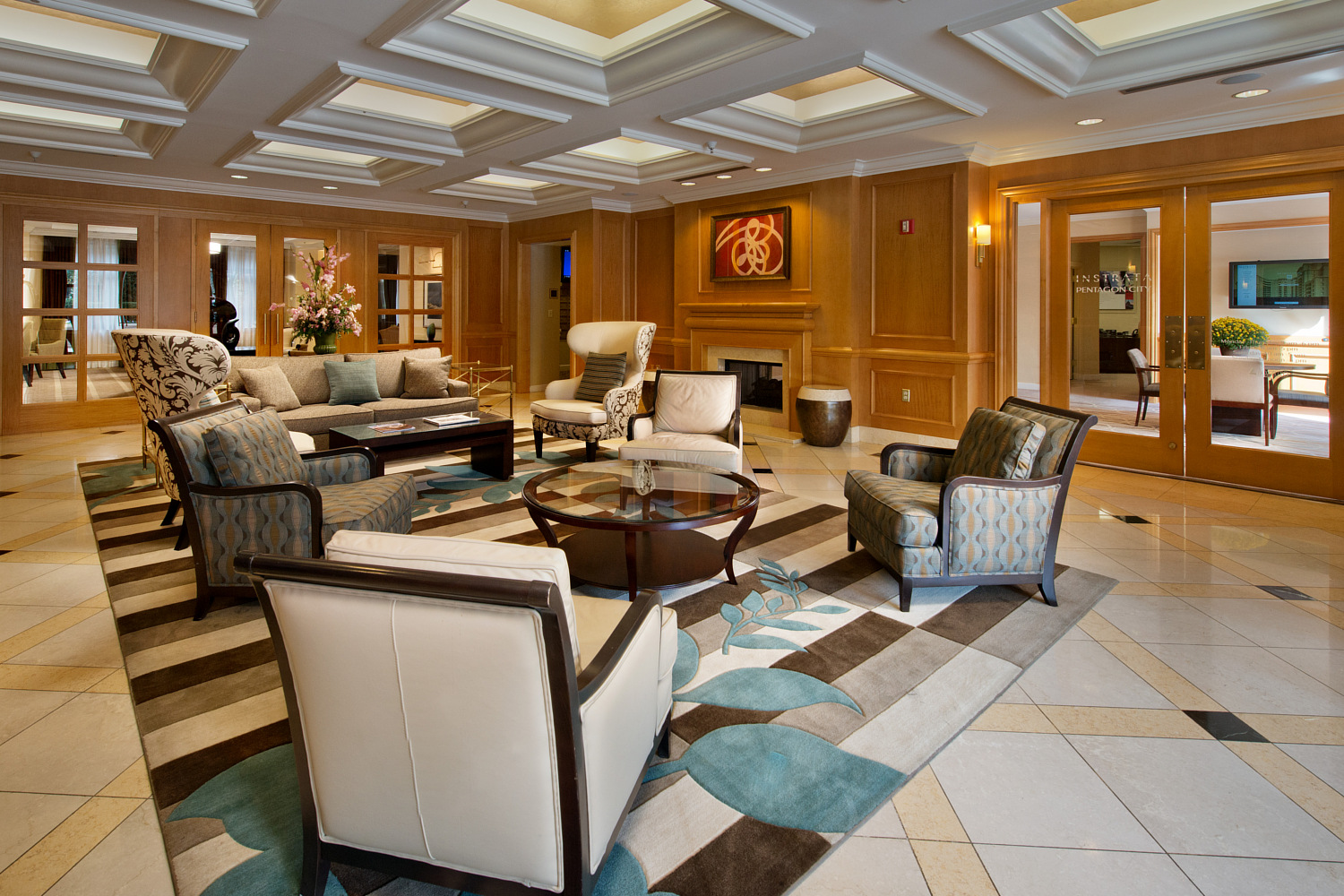 2819015_24InstrataPC_Int_Lobby_Oct2014.jpg