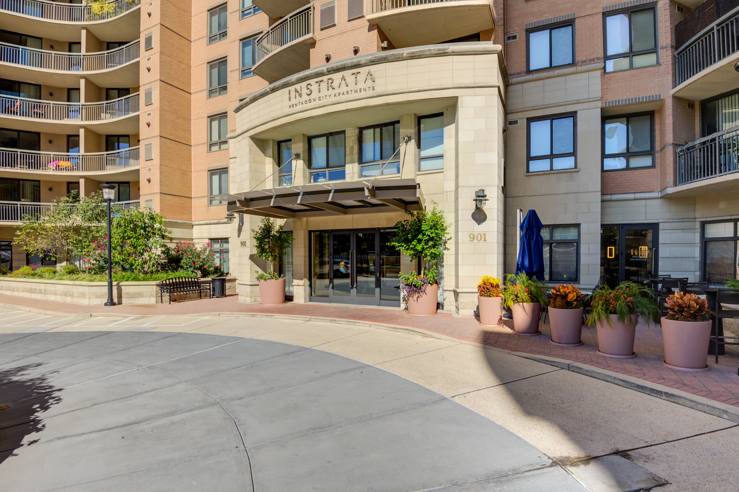 2819019_29IPC_Ext_Building_Entrance_102019.jpg