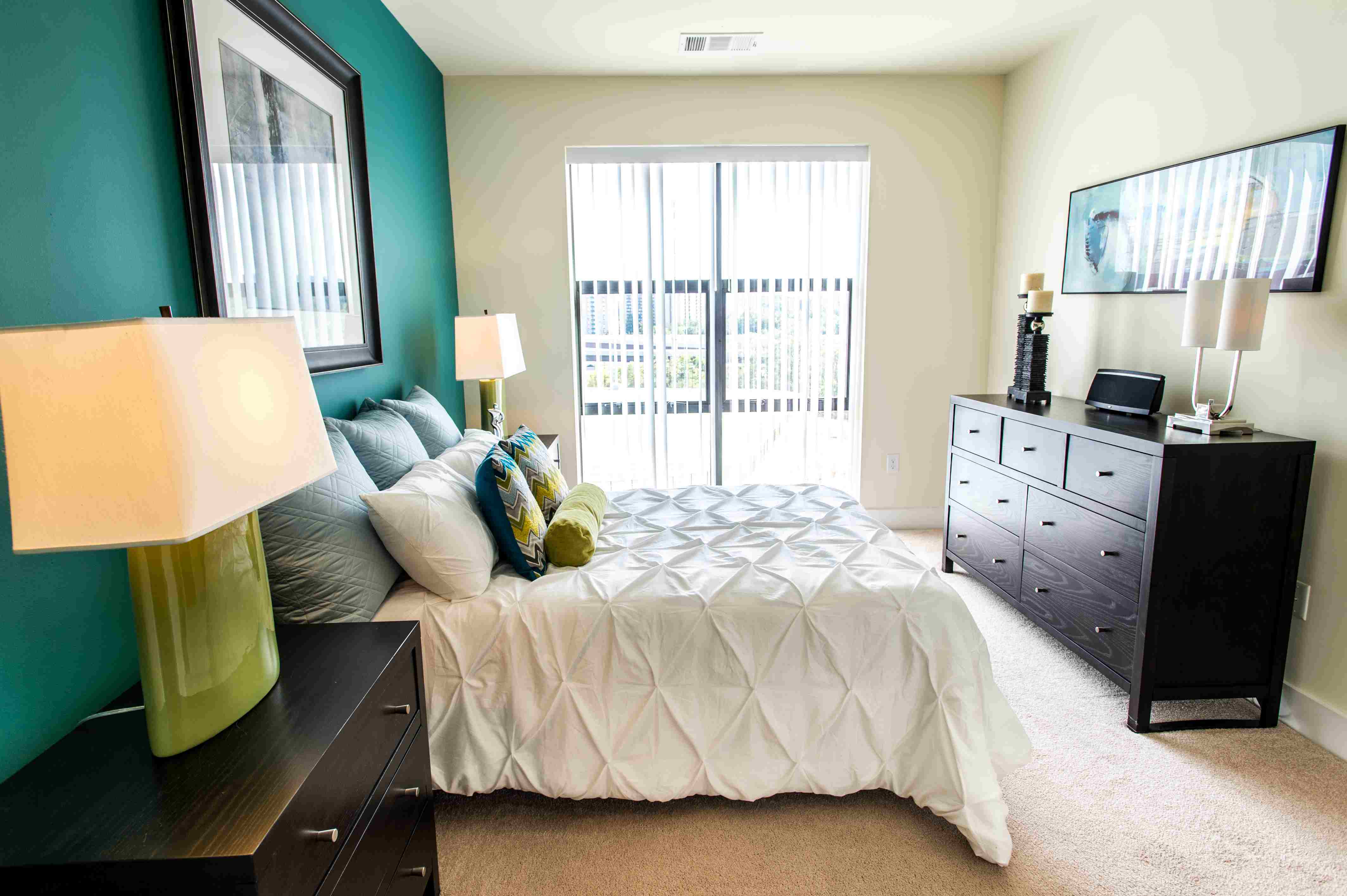 2062_800Carlyle_Int_Model_Bedroom_9.15.jpg 2062_800Carlyle_Int_Model_Bedroom_9.15.jpg
