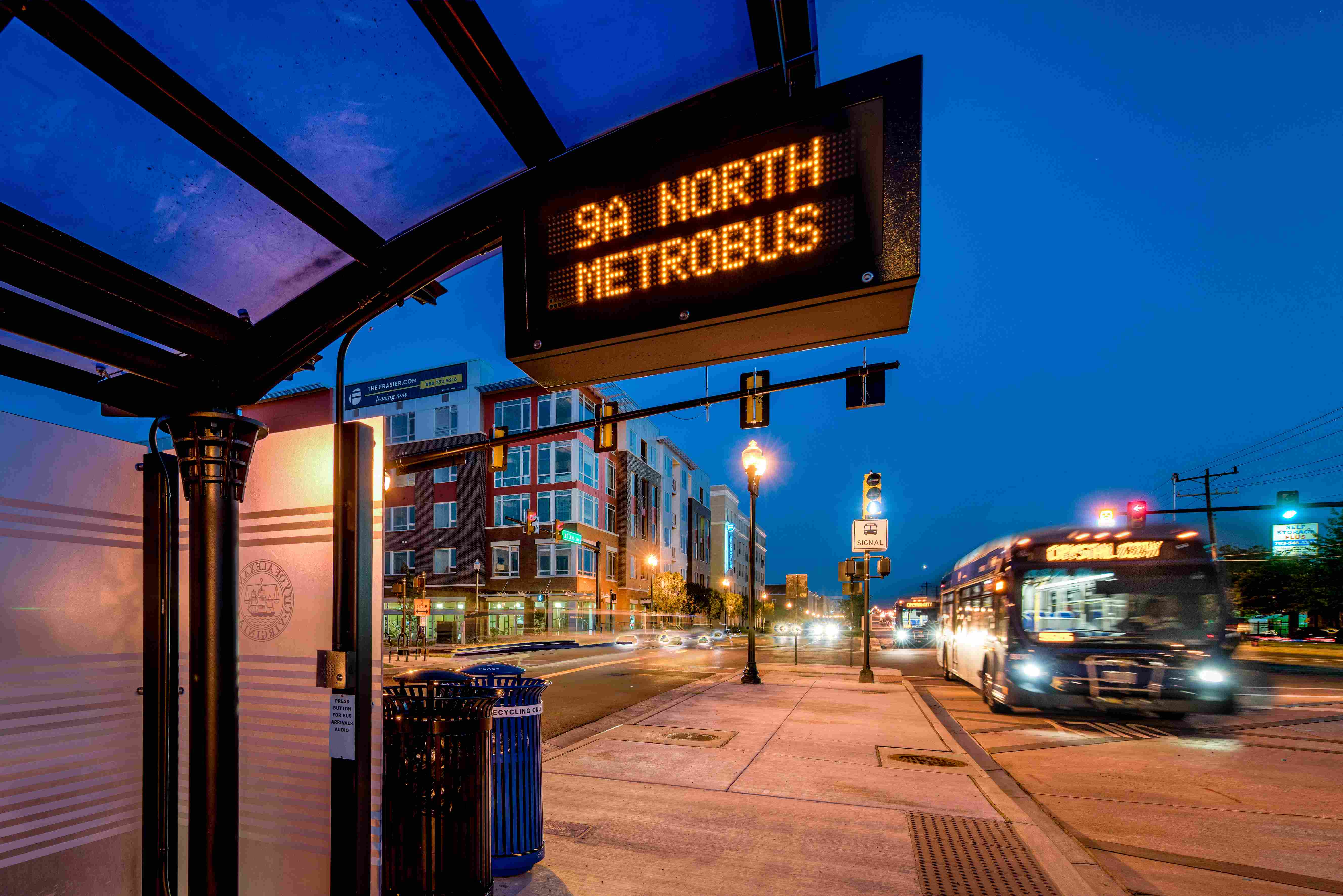 10355_BusStop.jpg 10355_BusStop.jpg