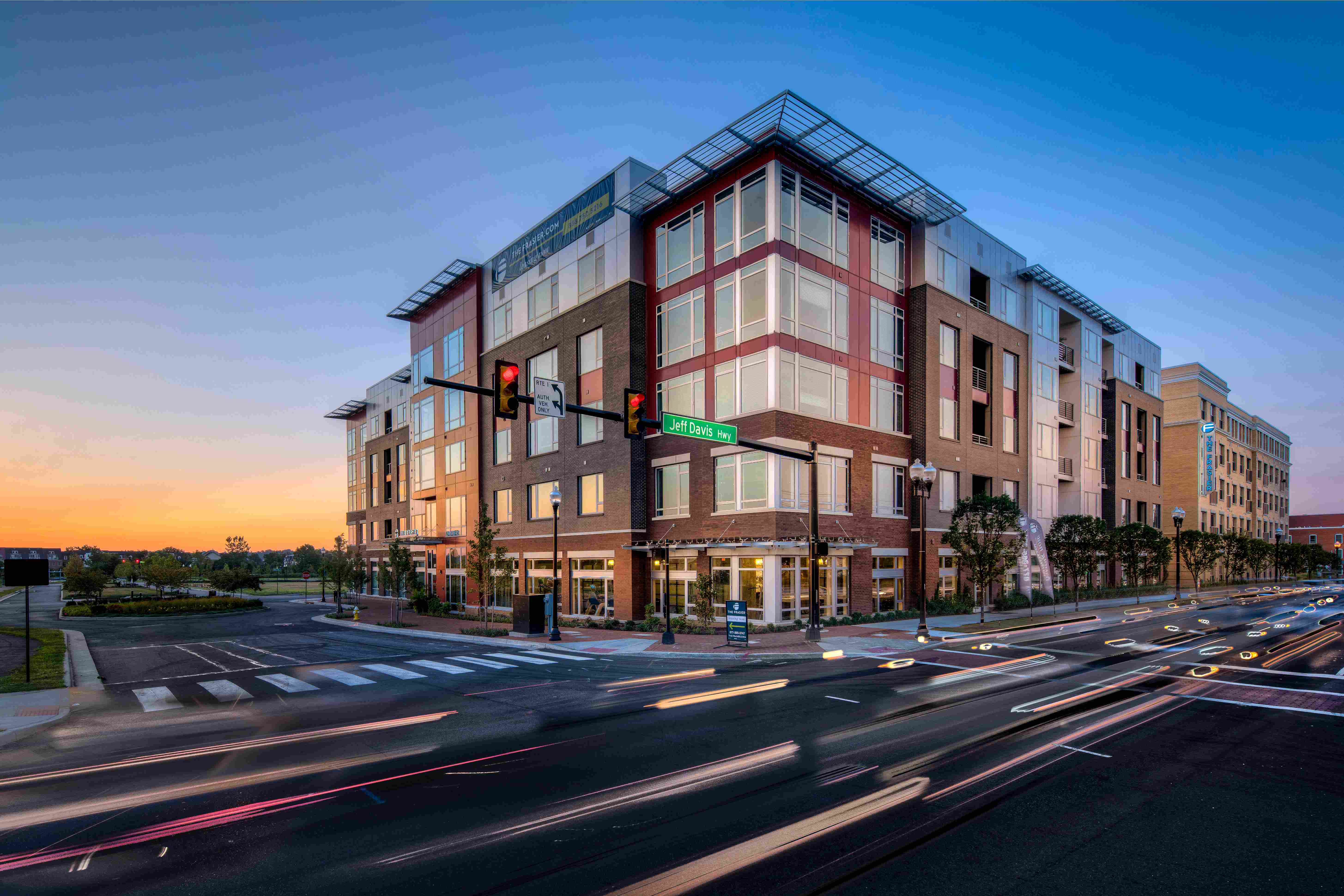7747_BuildingDusk.jpg 7747_BuildingDusk.jpg