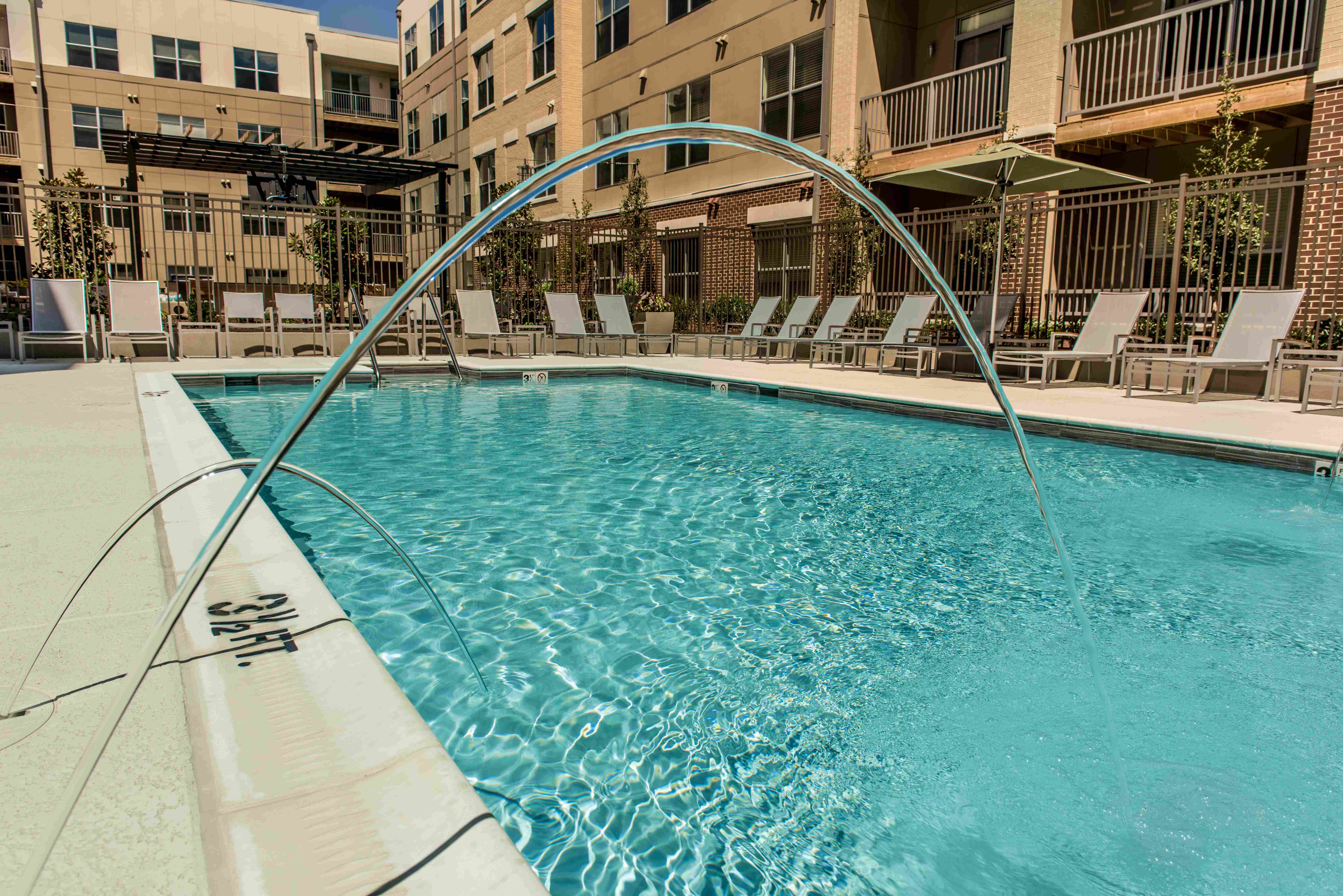 7751_PoolFountain.jpg 7751_PoolFountain.jpg