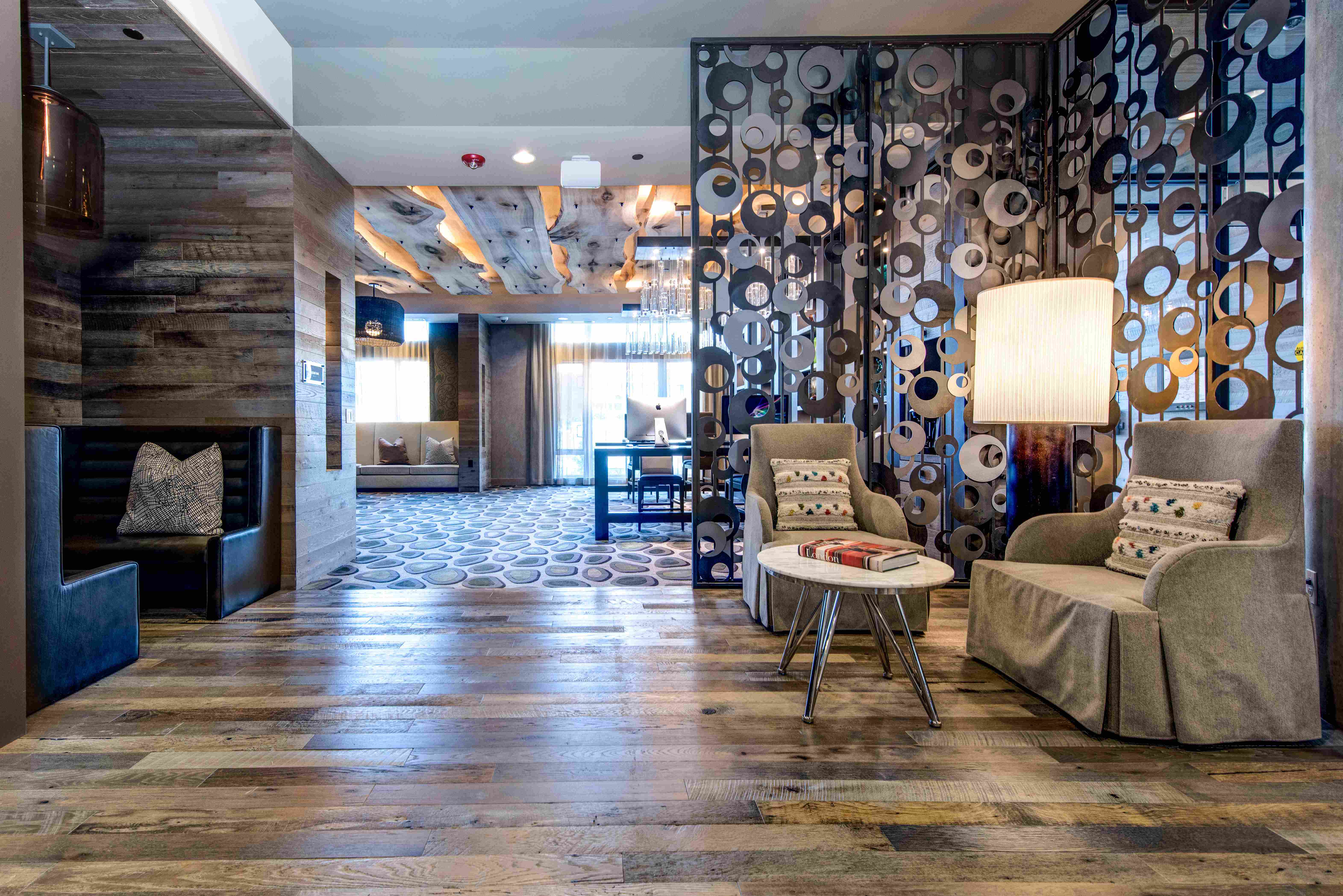 7765_Lounge.jpg 7765_Lounge.jpg