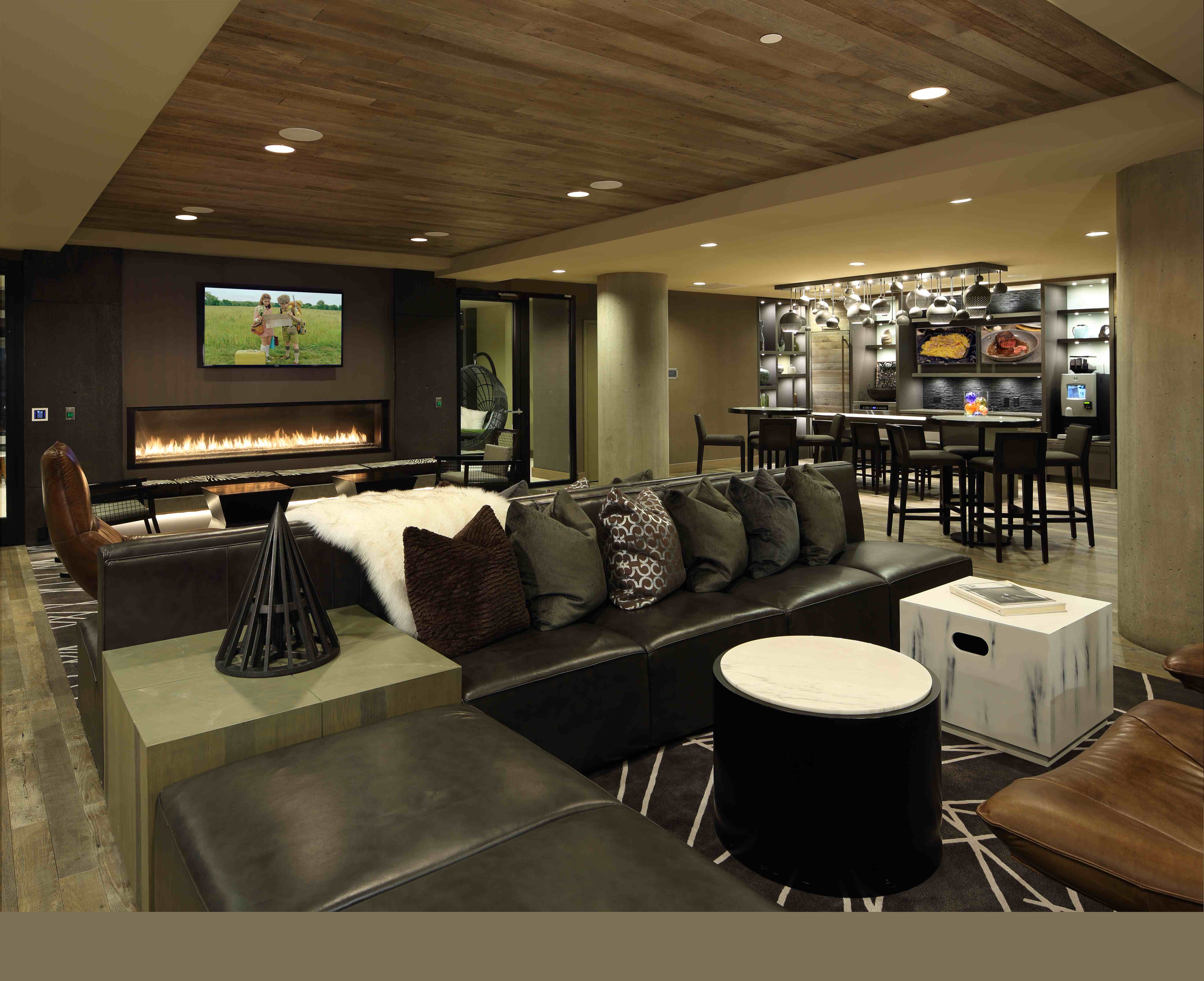 7766_Lounge2.jpg 7766_Lounge2.jpg