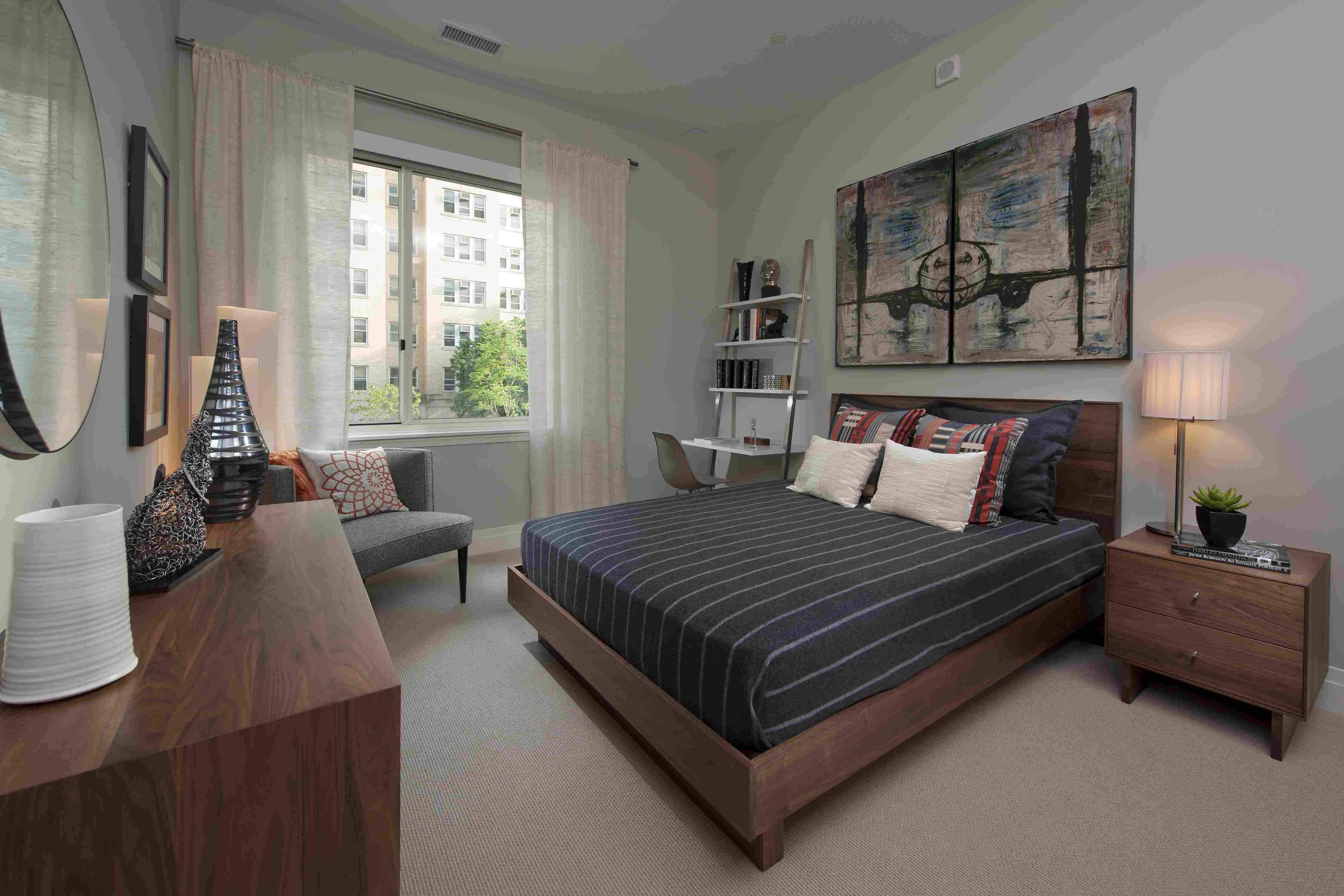 10180_Bedroom2.jpg