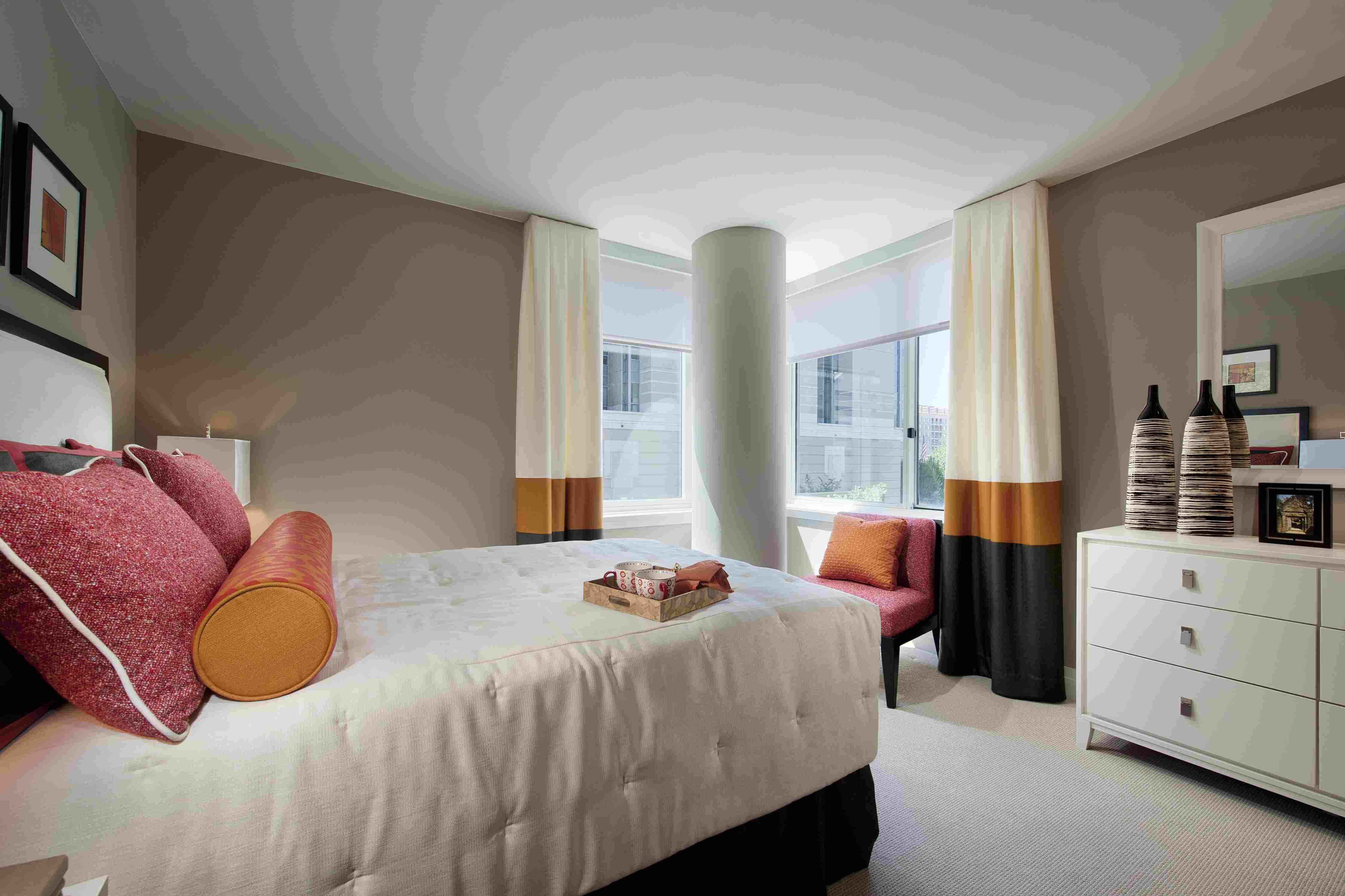 10182_Bedroom4.jpg
