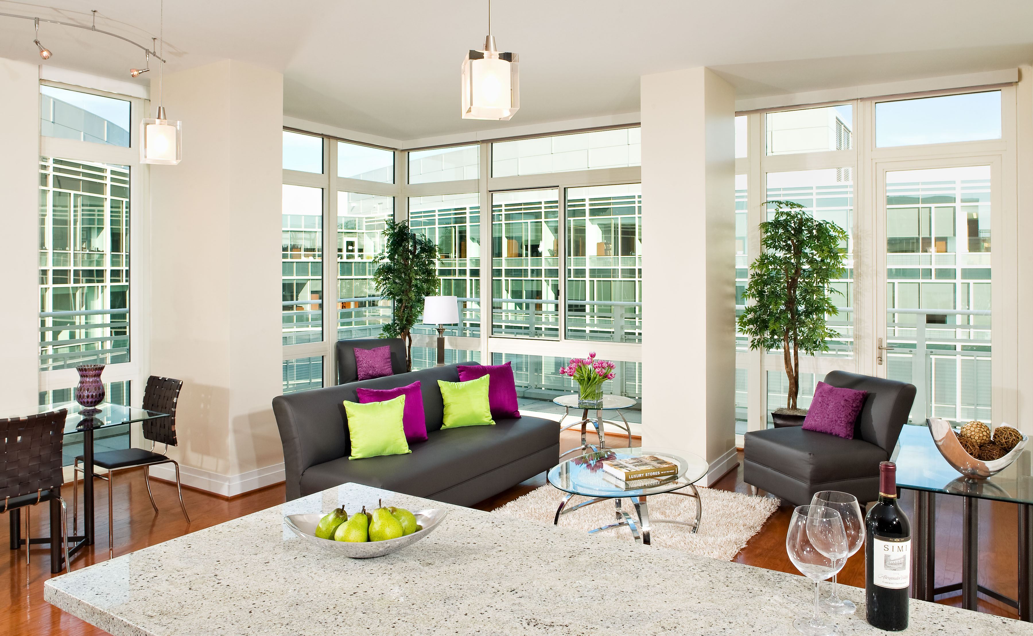 10187_PenthouseLivingRoom.jpg